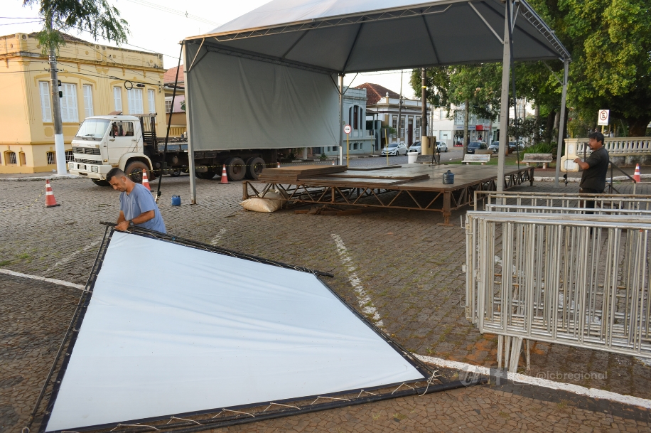 montagem_festa (4) noticias.jpg